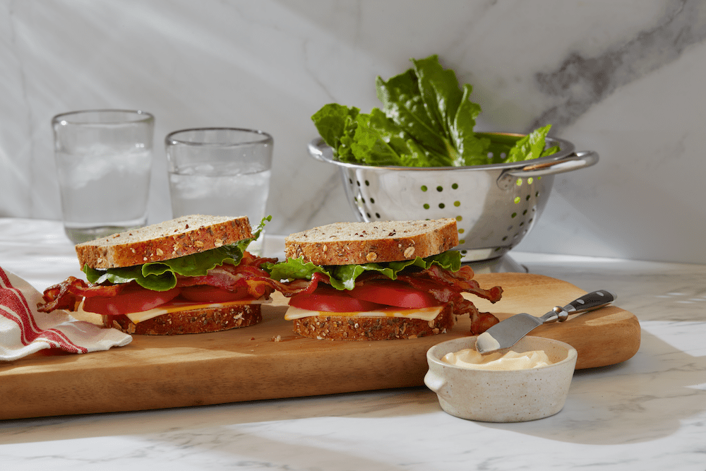 Sandwich BLT classique avec fromage
