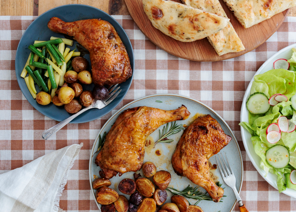 Souper de poulet de rôtisserie à grésiller et à servir