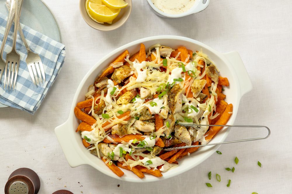 Poutine de patates douces au poivre et au citron