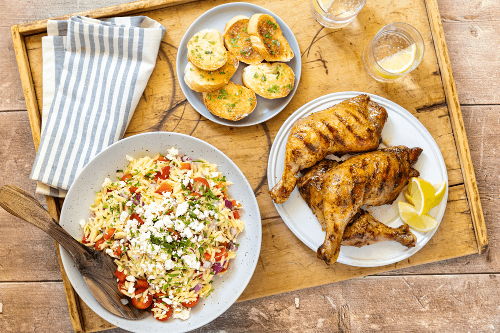 poulet de rotisserie et salade dorzo